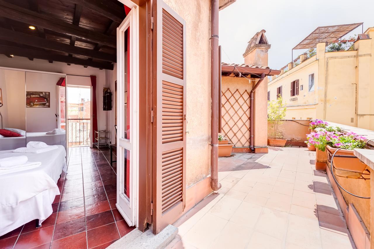 Romantic House With Terrace Exteriér fotografie